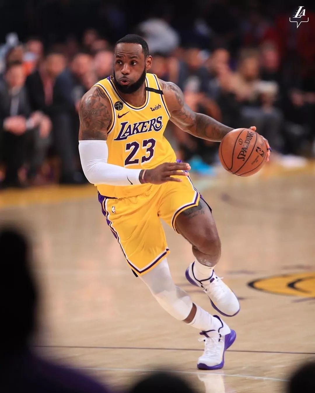 西海岸投资人：祝邵佳一在国足好运，希望广大球迷多多包容他（西海岸投资人发声：祝邵佳一国足好运，盼球迷多些包容）