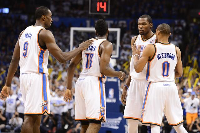 土耳其11月世预赛大名单：恰20领衔，詹-乌尊、厄泽尔缺席（土耳其公布11月世预赛名单：恰20领衔，詹-乌尊、厄泽尔无缘）