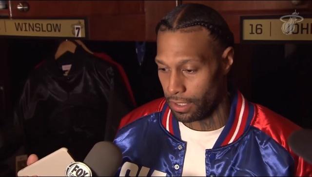 某球星回应质疑：用表现说话（某球星直面质疑：以实力作答）