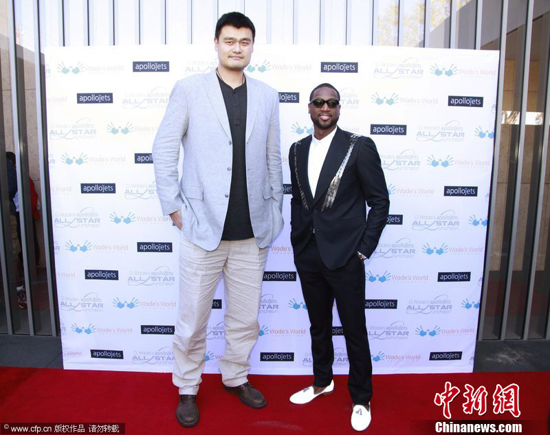 欧文连续突破得分，全队士气高涨（欧文连番强突砍分，球队士气飙升）