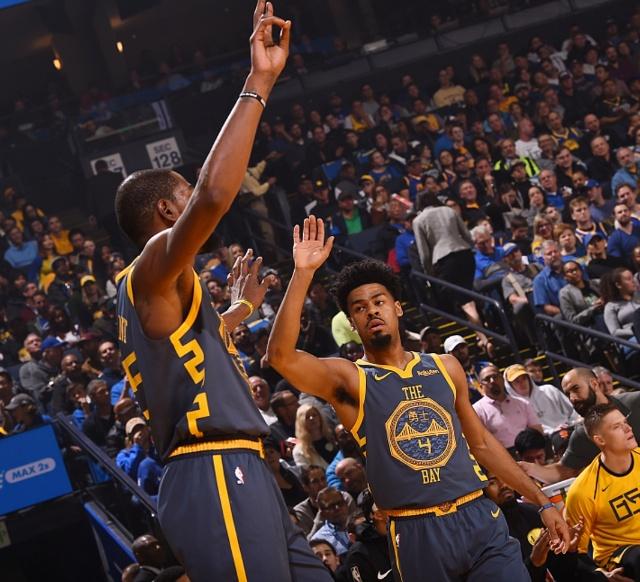 西蒙尼直面客场困境：“在巴塞罗那我们竞争得很好”（西蒙尼谈客场难题：我们在巴萨踢得不错）