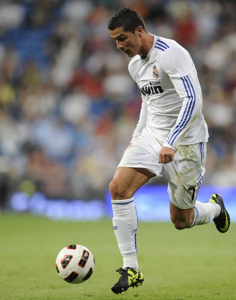 半场战报：美因茨0-0门兴格拉德巴赫（中场速报：美因茨与门兴格拉德巴赫0-0互交白卷）