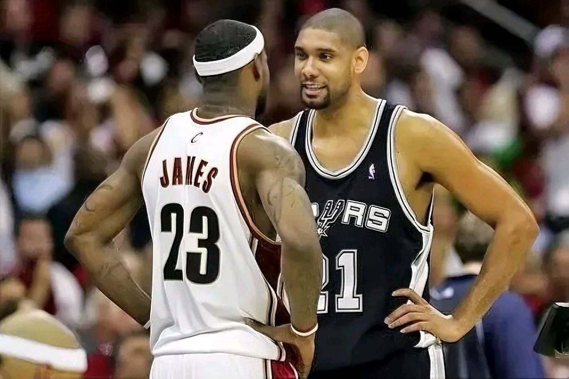 效率逆天！吉迪出场仅20分钟就砍下10+10+12三双