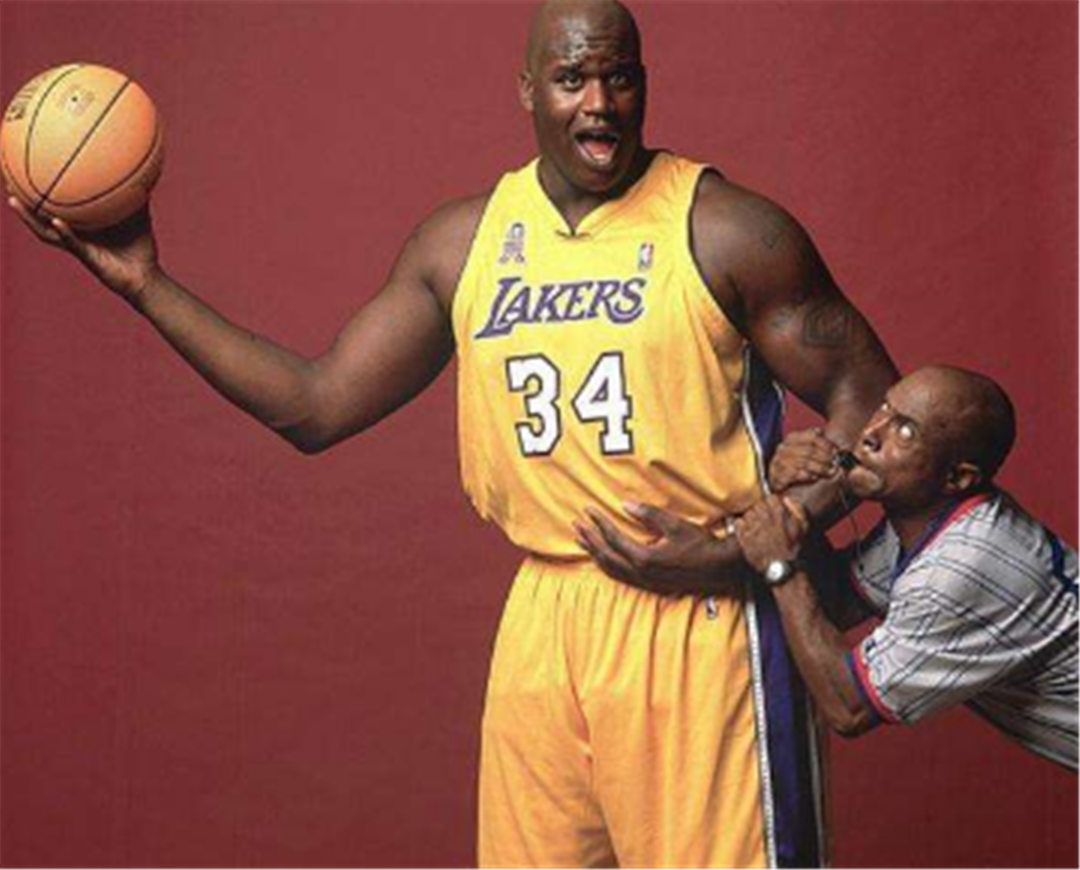 NBA精彩回放：湖人绝杀凯尔特人,（湖人压哨绝杀绿军：NBA高光回放）