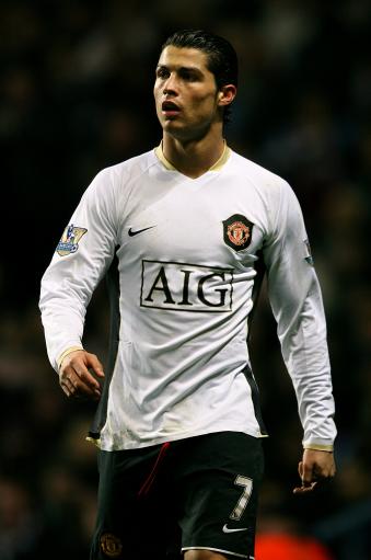 球报：尤文和曼市双雄有意尤尔曼德，后者被葡体定价约6000万欧（球报：尤文与曼城、曼联看上尤尔曼德，葡体标价约6000万欧）